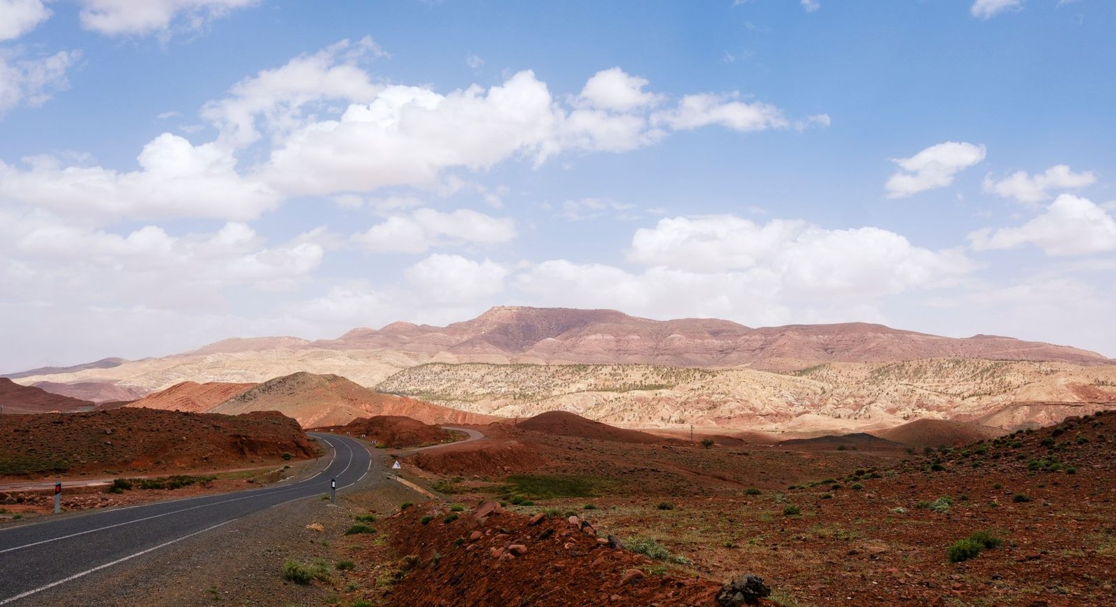 marrakech desert tours: 7 Best Routes and Experiences 4 Mountain road through Morocco’s High Atlas on a route from Marrakech toward the desert
